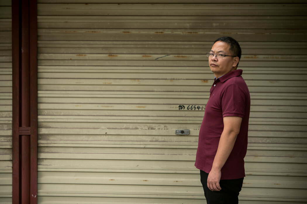 Du Taoxin, an investigative journalist, was convicted of defamation after he wrote an article criticizing Du Weimin and Chinese drug regulators. He has left journalism. 
